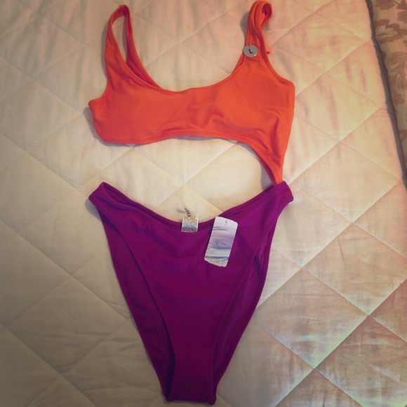 NWT Forever 21 Color-block Swim Size L - Picture 1 of 4